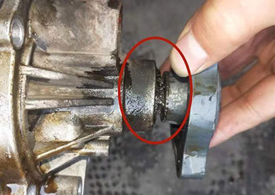 管道泵漏水图片