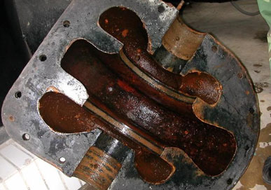 中开泵的气蚀现象