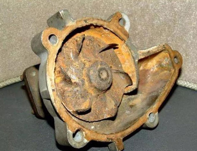 循环水泵内部生锈怎么办？