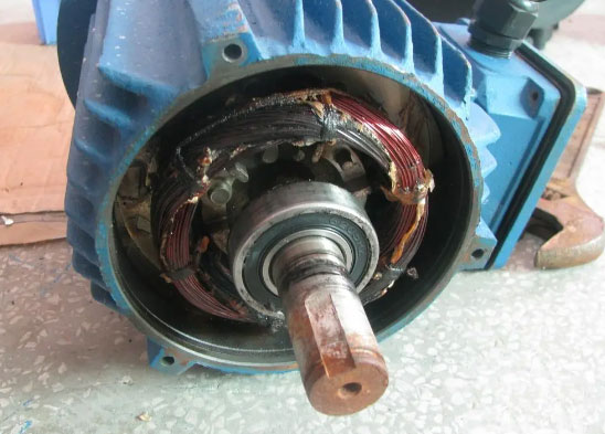 自吸泵转不动怎么修？